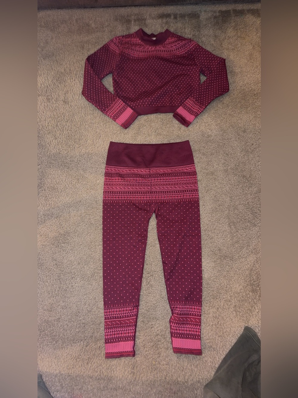 Fabletics Maroon and Pink Seamless Knit Long Sleeve Crop Top & Leggings Set